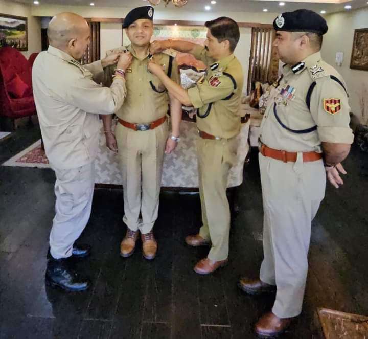 DGP, SDG decorates Shri Sujit Kumar with IGP rank