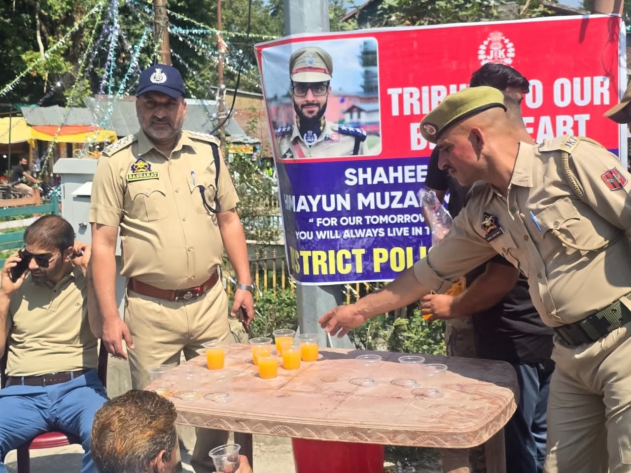 Anantnag Police Pays Tribute to Dy. SP Shaheed Humayun Muzammil Bhat on His Death Anniversary